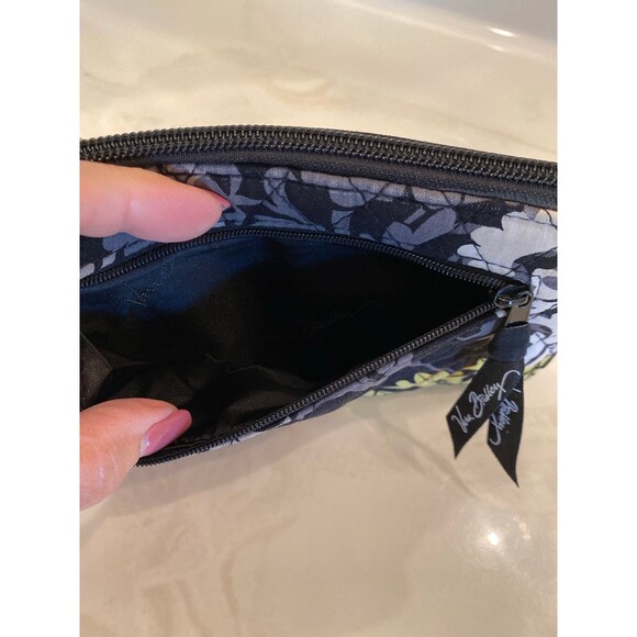 Vera Bradley Wristlet Wallet Rare Retired Baroque Pattern Clutch Bag - Picture 4 of 10